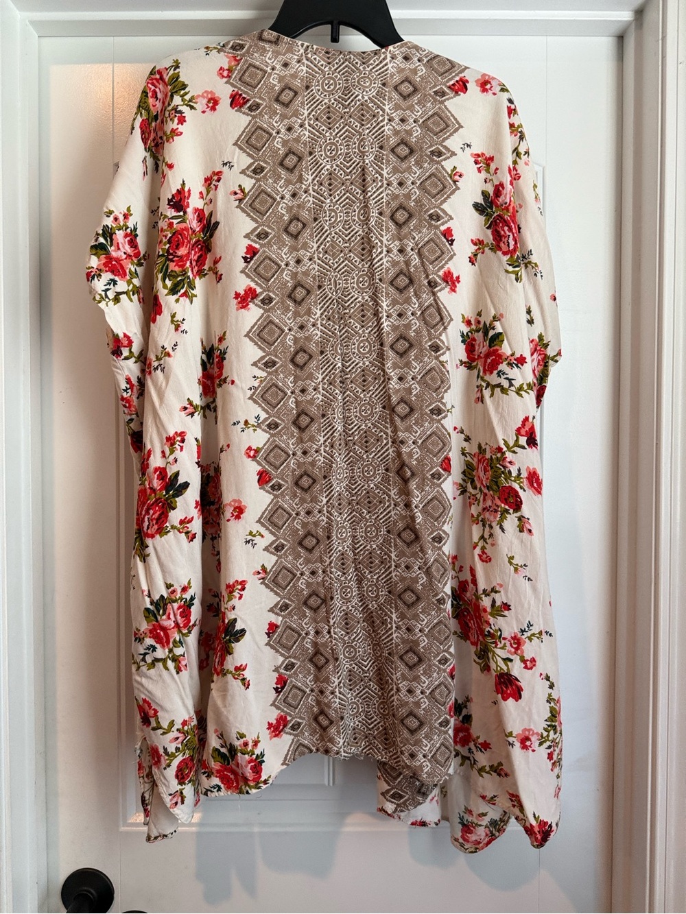Kimono - Picture 3 of 3